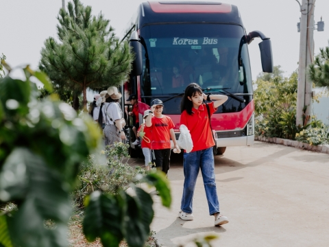 WAY TO SUCCESS TỔ CHỨC NGOẠI KHÓA  KHEN THƯỞNG CÁC HỌC SINH ĐẠT GIẢI CAO TRONG KỲ THI ĐÁNH GIÁ NĂNG LỰC (23-05-2025)