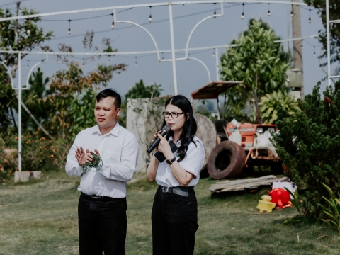 WAY TO SUCCESS TỔ CHỨC NGOẠI KHÓA  KHEN THƯỞNG CÁC HỌC SINH ĐẠT GIẢI CAO TRONG KỲ THI ĐÁNH GIÁ NĂNG LỰC (23-05-2025)