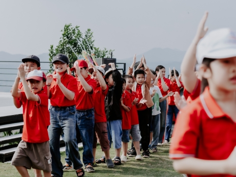 WAY TO SUCCESS TỔ CHỨC NGOẠI KHÓA  KHEN THƯỞNG CÁC HỌC SINH ĐẠT GIẢI CAO TRONG KỲ THI ĐÁNH GIÁ NĂNG LỰC (23-05-2025)