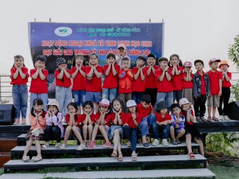 HOẠT ĐỘNG NGOẠI KHÓA 23/3- ĐỒI MÂY 2