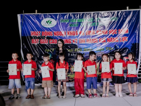 HOẠT ĐỘNG NGOẠI KHÓA 23/3- ĐỒI MÂY 2