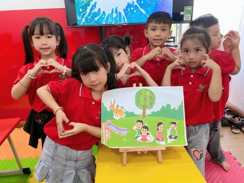 Cuộc thi Rung Chuông Vàng - Khối Tiền Tiểu Học và workshop mỹ thuật 'Gia đình yêu thương'