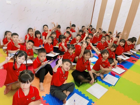 Cuộc thi Rung Chuông Vàng - Khối Tiền Tiểu Học và workshop mỹ thuật 'Gia đình yêu thương'
