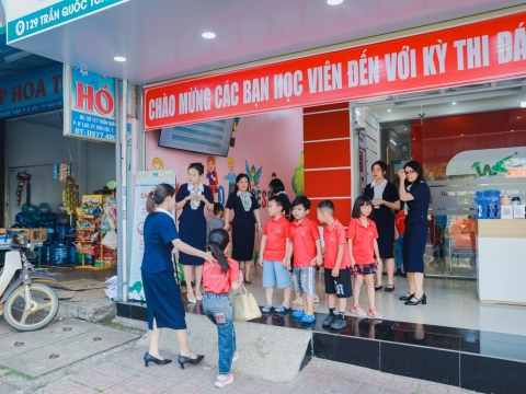Trung Tâm Ngoại Ngữ - Kỹ Năng Sống Way to Success