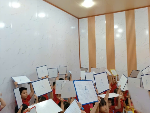 Cuộc thi Rung Chuông Vàng - Khối Tiền Tiểu Học và workshop mỹ thuật 'Gia đình yêu thương'