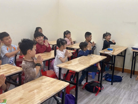 HÀNH TRÌNH MỖI NGÀY TẠI TRUNG TÂM WAY-TO-SUCCESS